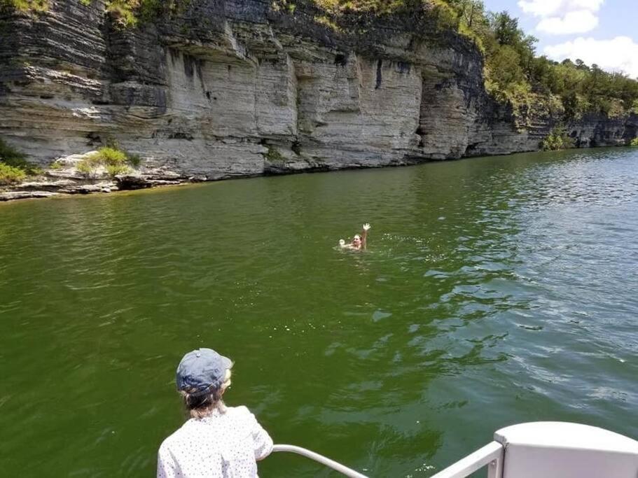 Beaver Arkansas Luxury *